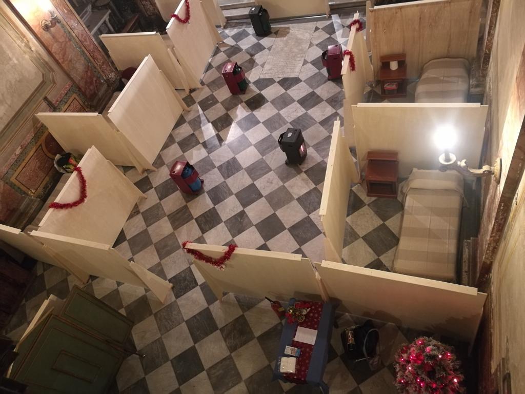 La iglesia de San Calisto en Roma abre para hospedar a personas sin hogar por la noche. No olvidemos a los últimos en el corazón de la pandemia